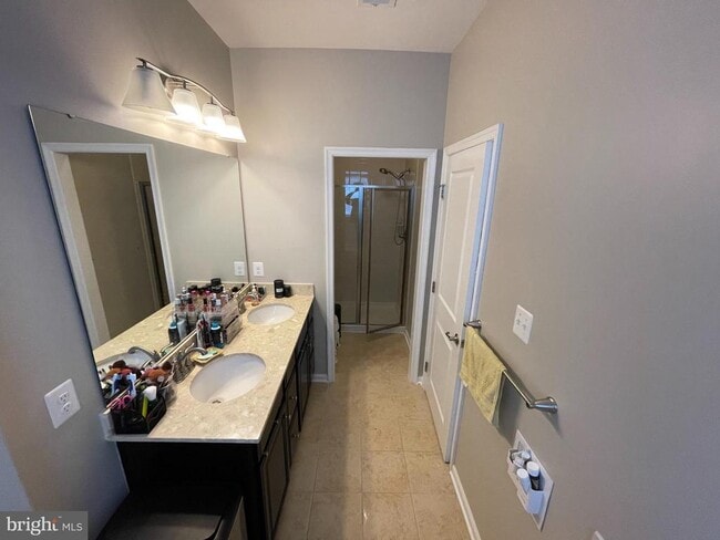Building Photo - 22421 Sweetspire Dr