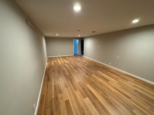 Building Photo - 1040 S Grand