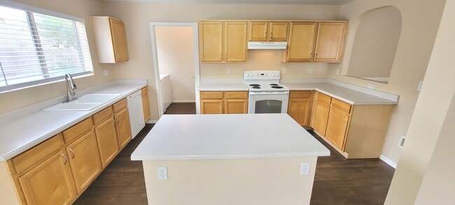 Building Photo - Cooper & Elliot (Neely Ranch) cul de sac rental