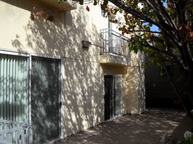 Building Photo - 1238 22nd St