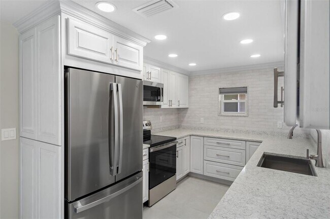 Building Photo - 4105 Topsail Trail