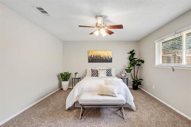 Building Photo - 310 Candlewood Pl