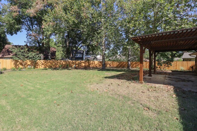 Building Photo - Beautifully Redone 3 Bedroom South Tulsa H...