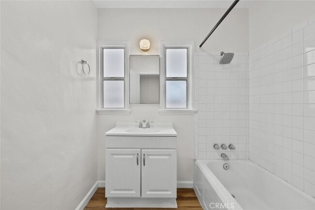 Building Photo - 2214 Rockefeller Ln