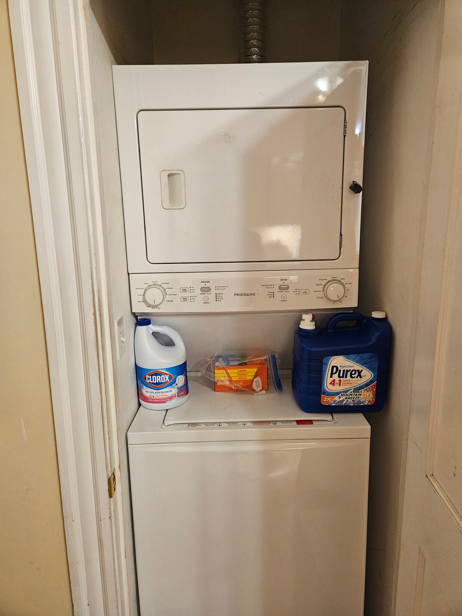 Building Photo - 4354 Washington St