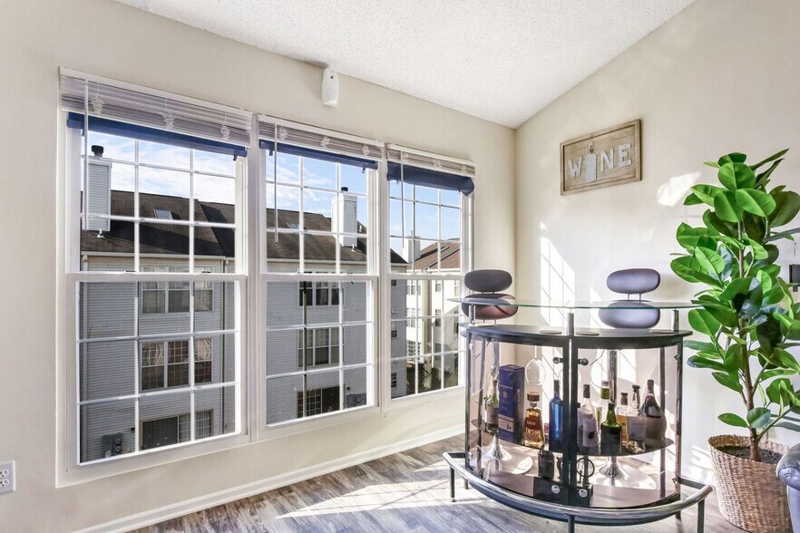 Building Photo - 1107 Huntmaster Terrace NE