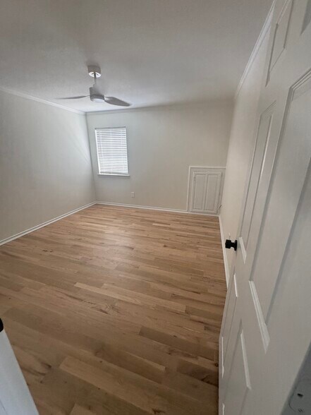 Building Photo - 3123 Bourbon Street Cir