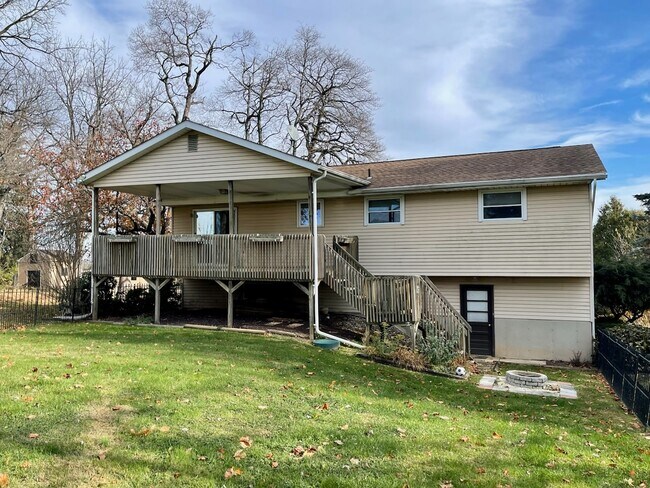 Building Photo - 4408 Circle Dr