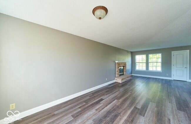 Building Photo - 14337 Weeping Cherry Dr