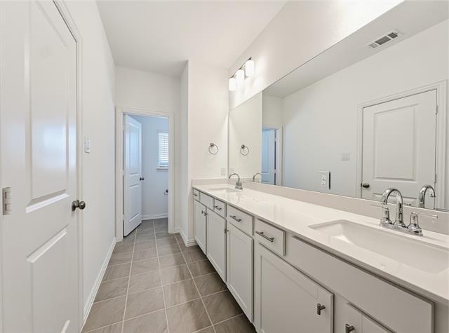 Building Photo - 2620 Rolling Mdw Rd