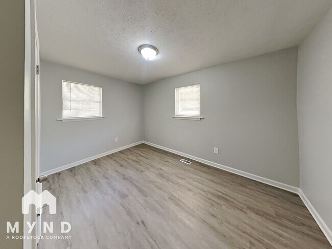 Building Photo - 3457 White Oak Ct