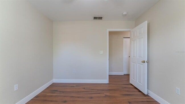 Building Photo - 10568 Windsor Lake Ct