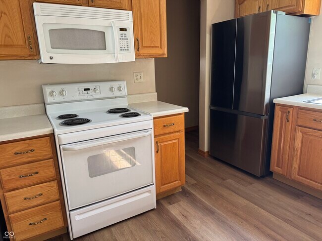 Building Photo - 5426 Pappas Dr
