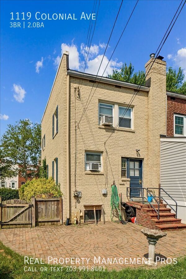 Building Photo - 1119 Colonial Ave