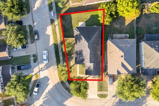 Building Photo - 18310 Walden Gate Ln