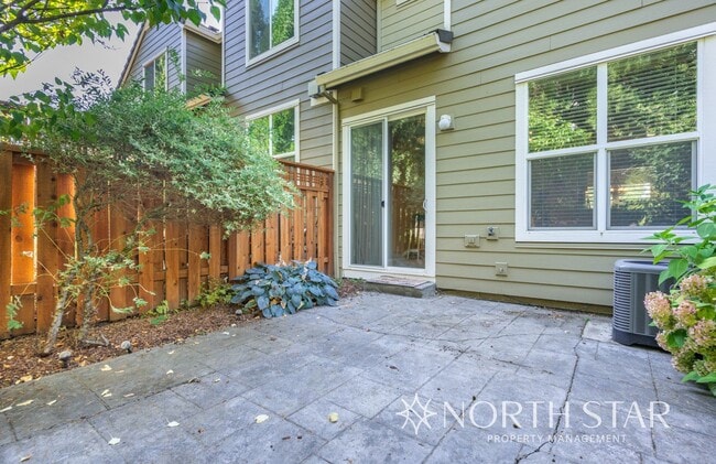 Building Photo - Forest Heights Brownstone