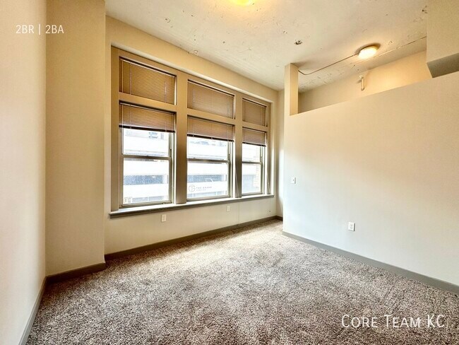 Building Photo - 1121 McGee St