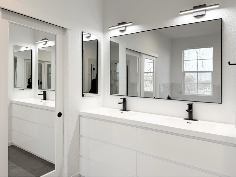 Building Photo - 640 Granite Ln