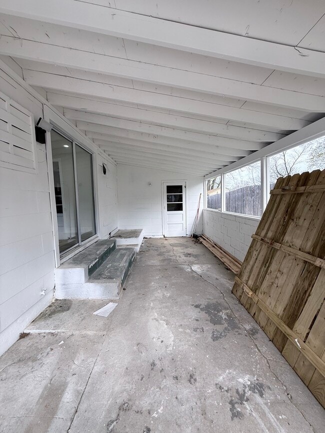 Building Photo - 315 Park Ave