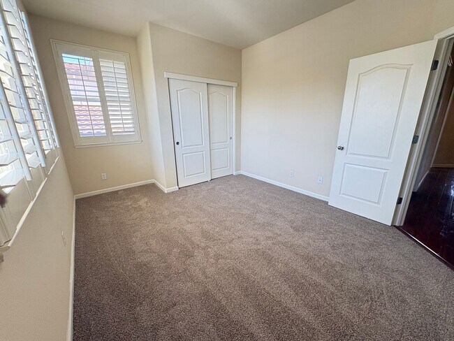 Building Photo - 2855 Sandyhills Ln