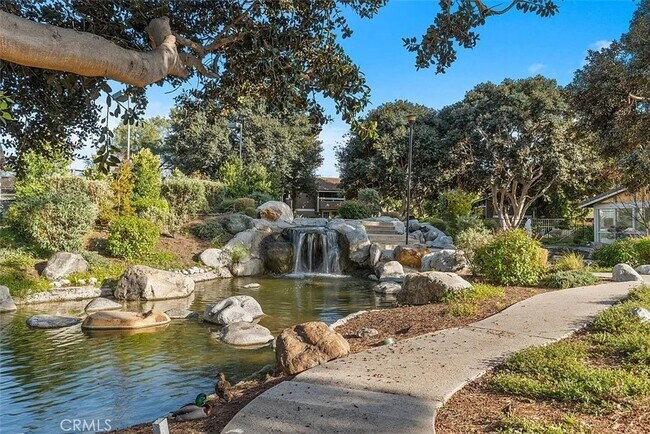 Building Photo - Move-In Ready 2BR | Fresh Paint | Unfurnished & Ready for Your Style