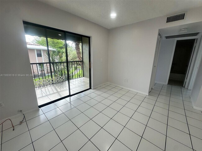 Building Photo - 9808 Hammocks Blvd