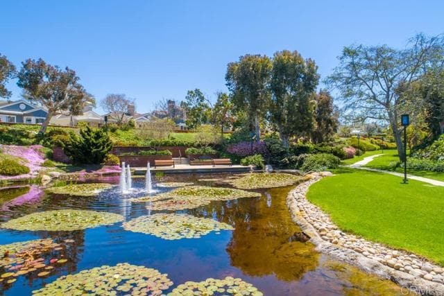 Building Photo - 819 Daphne Ct