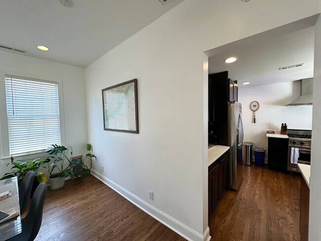 Building Photo - Charming Updated Three Bedroom Home Downtown