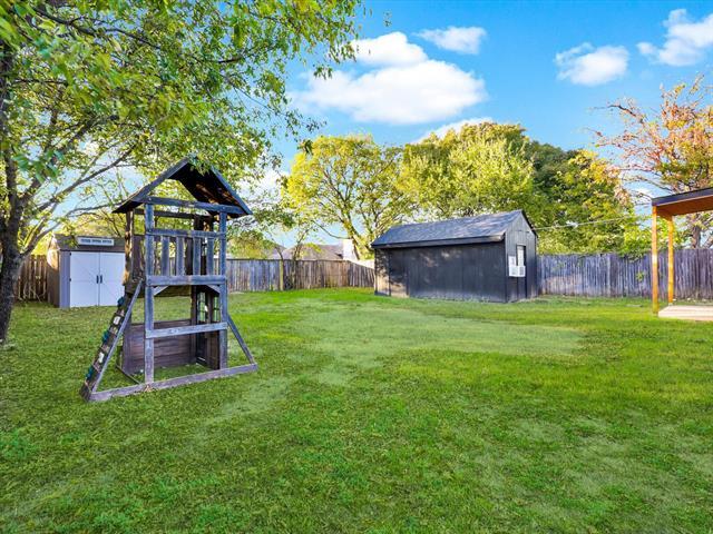 Building Photo - 417 Saddle Rd