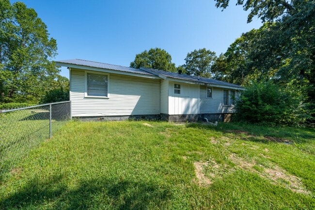 Building Photo - Lovely 3-Bedroom Home in the Heart of Pleasant Grove