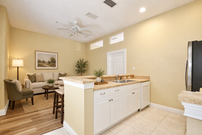 Building Photo - Charming 1/1 Spacious Condo Located in the Desirable Baldwin Park - Orlando!