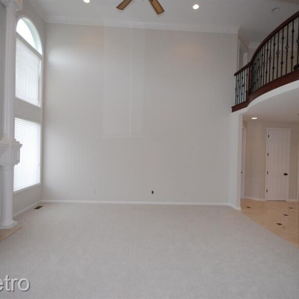 Building Photo - 5121 Parkgate Dr