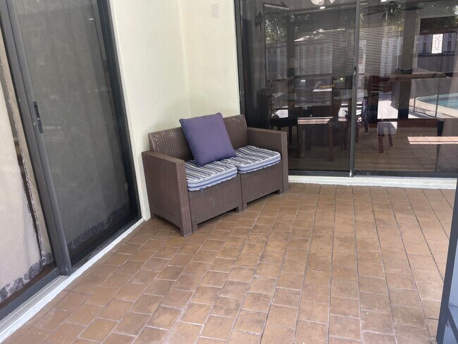 Building Photo - 2620 NE 19th St