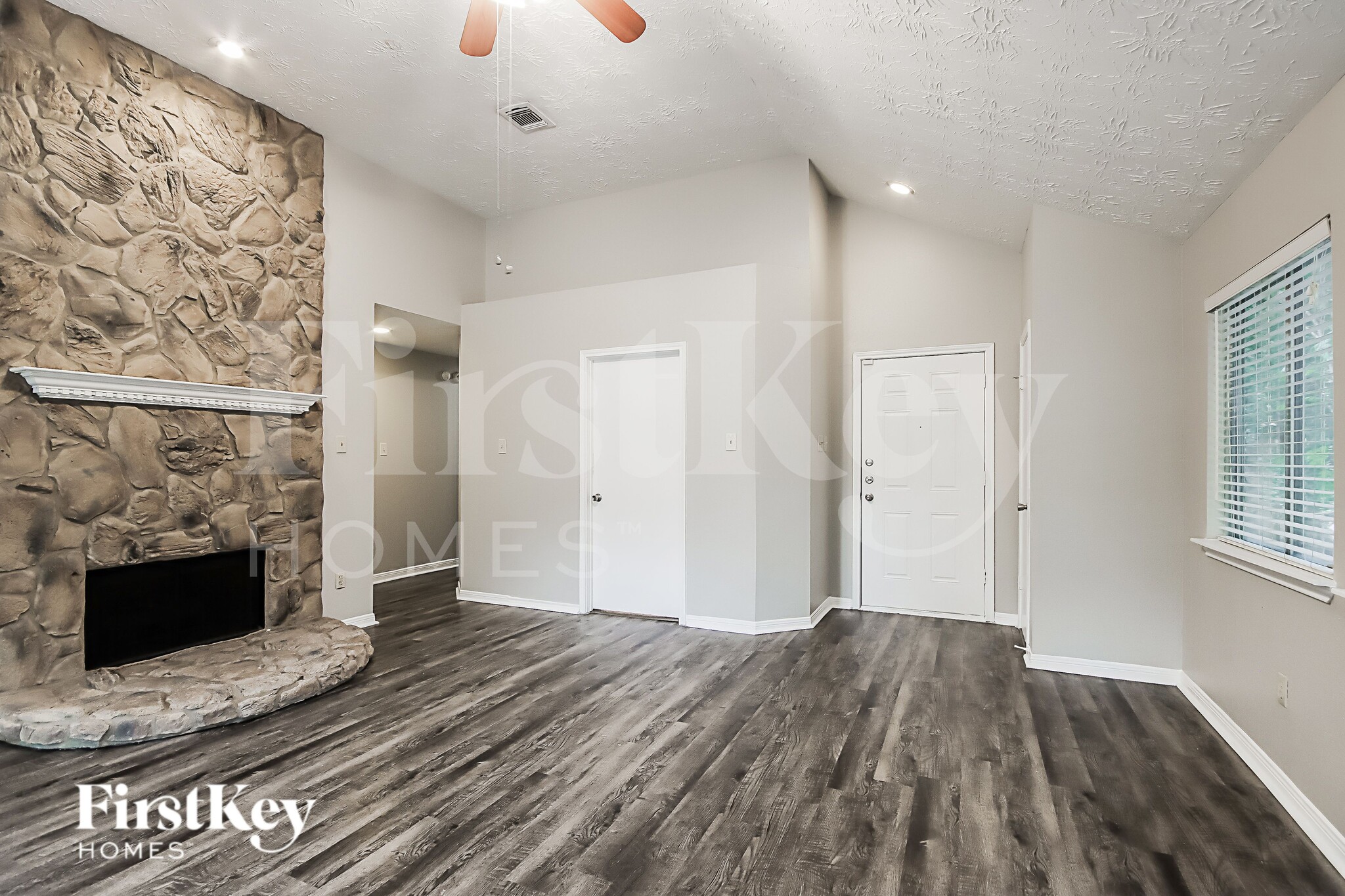 Building Photo - 4030 Meadowgold Ln
