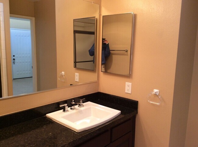 Building Photo - Huge White water condo at Fletcher Cove Solana Beach