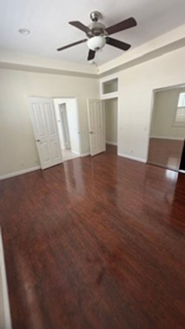 Building Photo - 8 Del Carlo