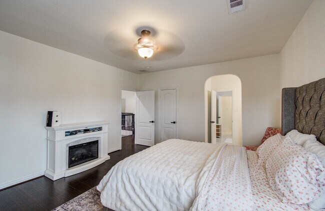 Building Photo - 18807 Oriole Point Ct
