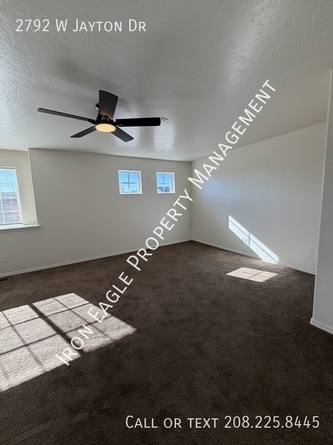 Building Photo - 2792 W Jayton Dr