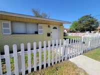 Building Photo - 4805 Avenue G