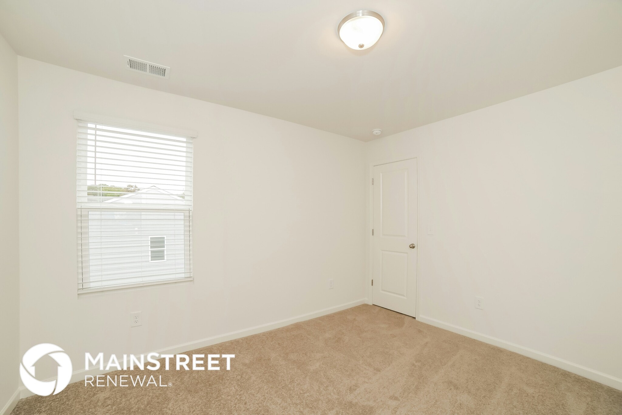 Building Photo - 8615 Paradise Dr