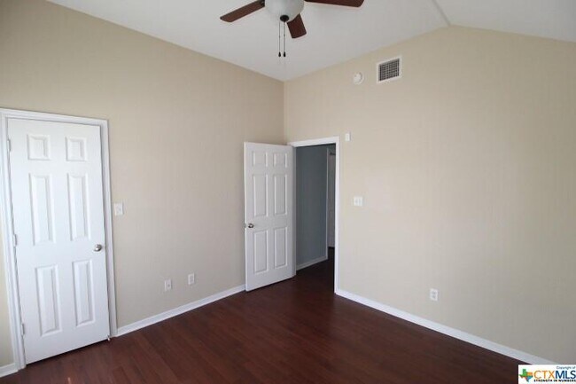 Building Photo - 2603 Jasmine Ln