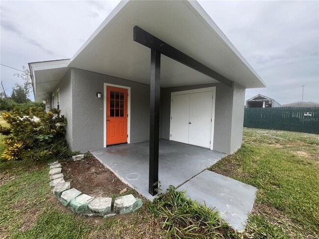 Building Photo - 2533 Myrtle Ave