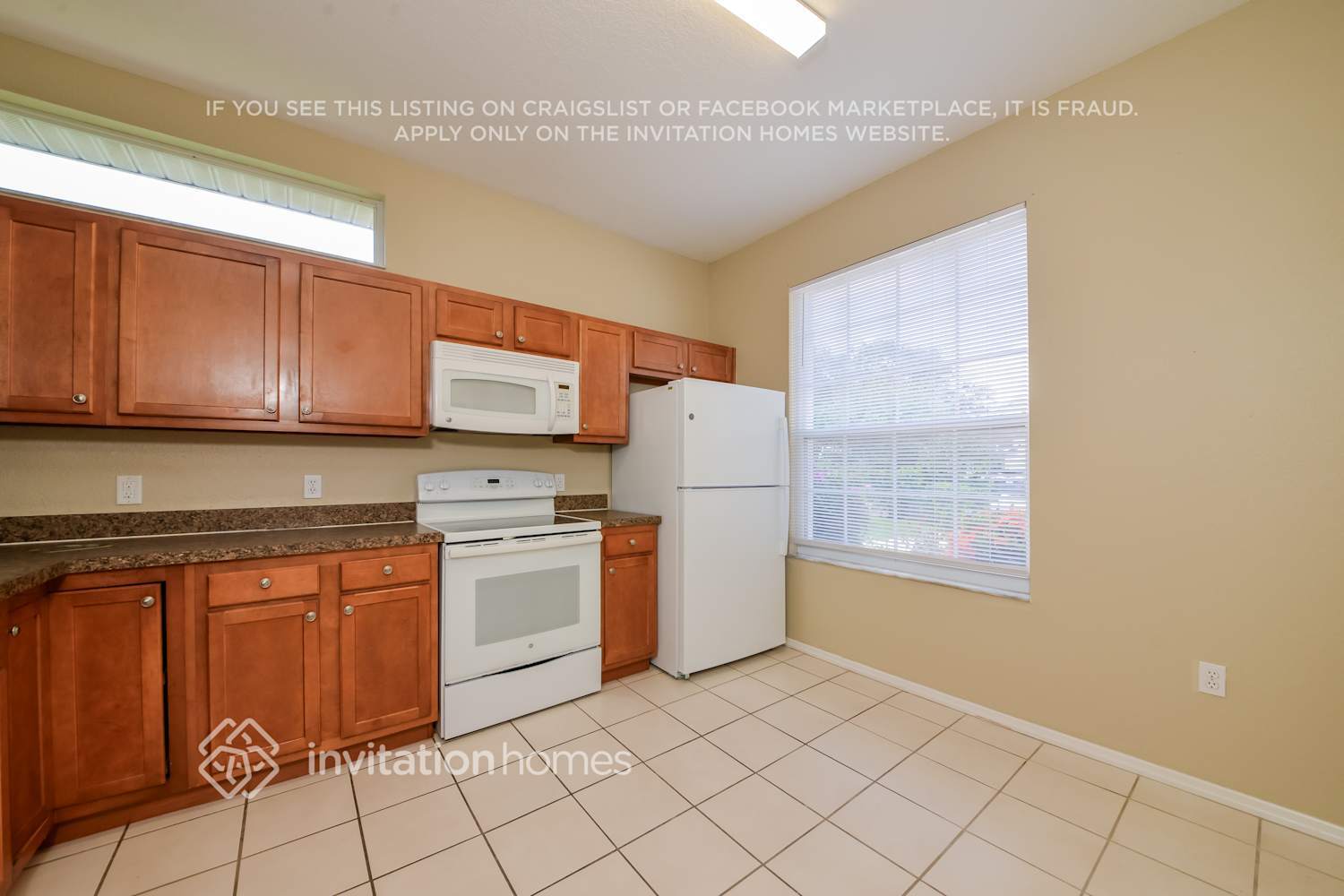 Building Photo - 12255 Hollybush Terrace
