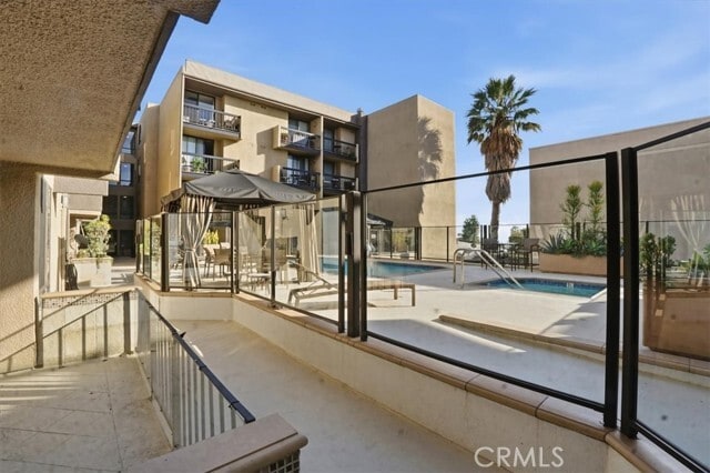 Building Photo - 7320 Hawthorn Ave