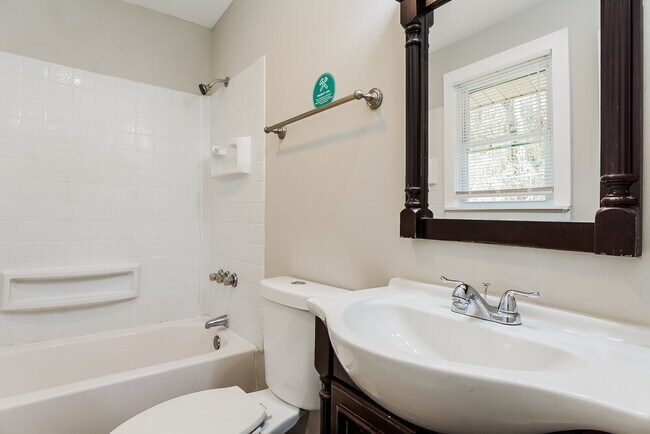 Building Photo - 328 Pleasant Valley Dr