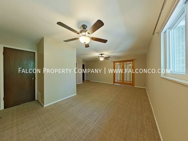 Building Photo - 133 Dolomite Dr