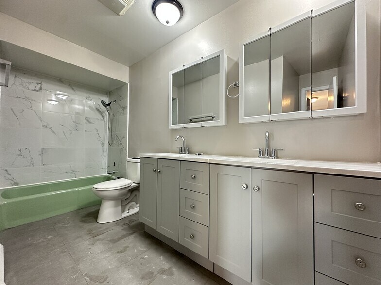 Building Photo - 430 Stevens Dr