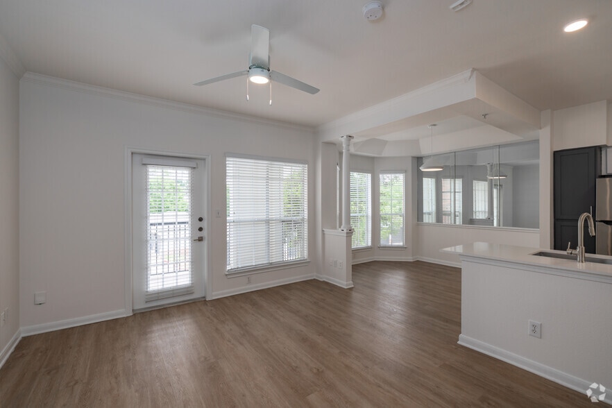 Living room - Whitney at the Heights