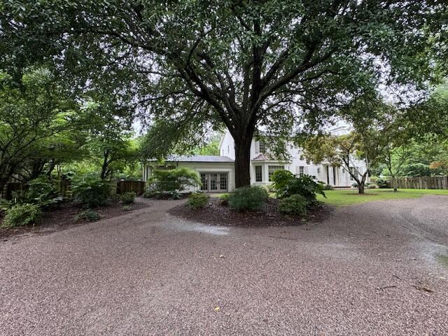 Building Photo - 325 Homestead Ln