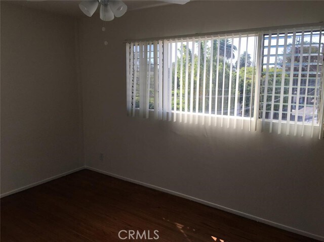 Building Photo - 630 San Vicente Blvd